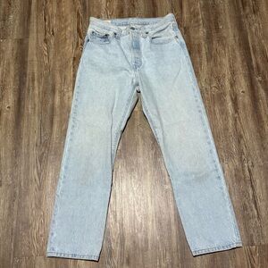 Levi's 501 Straight Leg Jeans Women's 27 Button Fly Light Wash Classic Denim